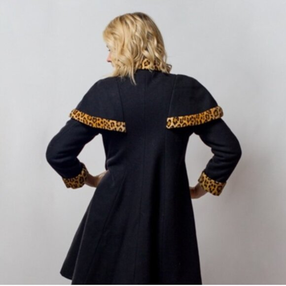 Pierre Cardin Paris Vintage Leopard trim pea wool coat - Picture 2 of 12